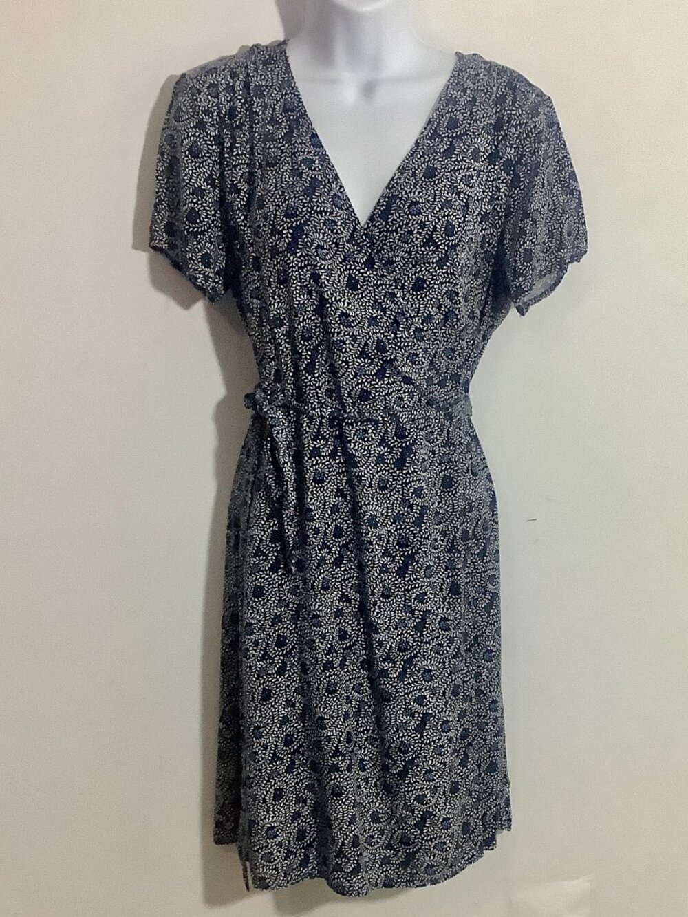 Wrap Dress Rayon Medium Gap Blue White Trendy Must Have Midi